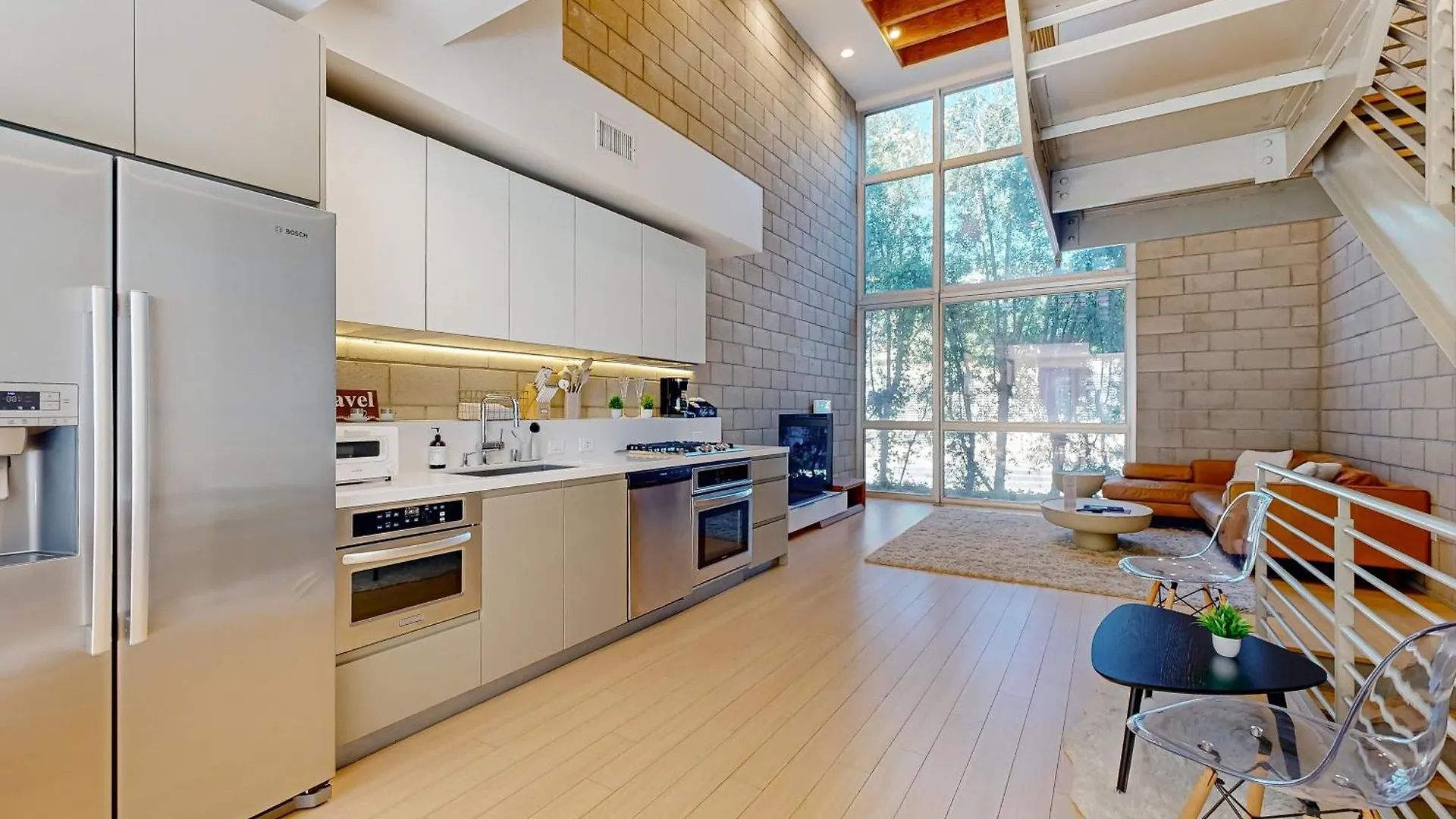 Modern Loft-Style Townhouse In Los Angeles 0*,  United States